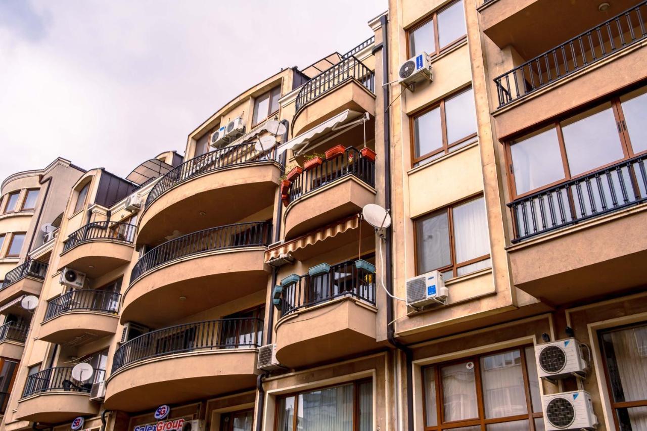 Semiramida Central Studio Varna Dış mekan fotoğraf